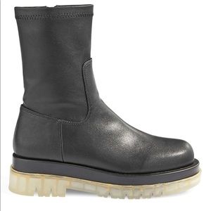 Boots with translucent two part sole 🥾